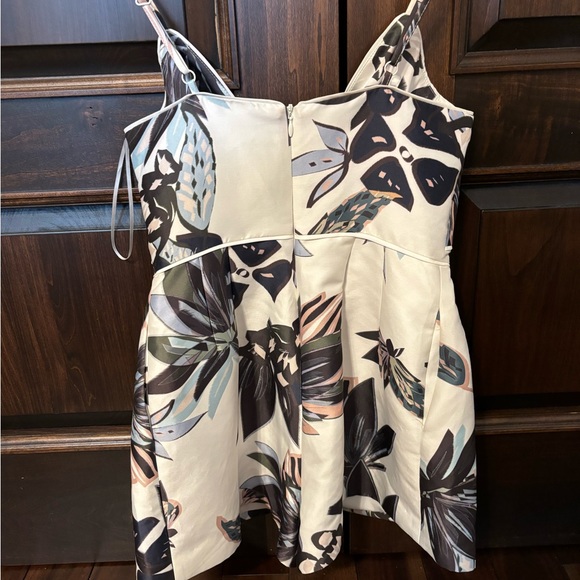 keepsake jumpsuit - Picture 2 of 3